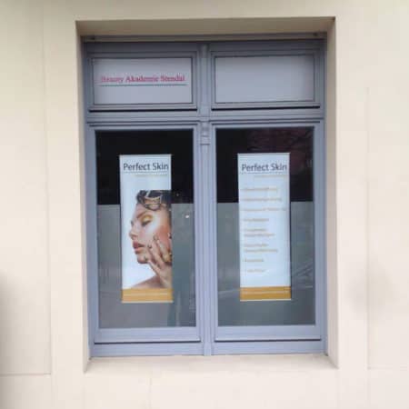 Exklusiver Satin-Dekobanner (Studiodeko / Schaufenster) 100x200cm – Bild 14
