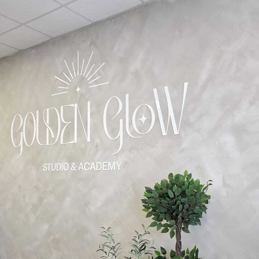 Academy Logo in weiss als Fotowand